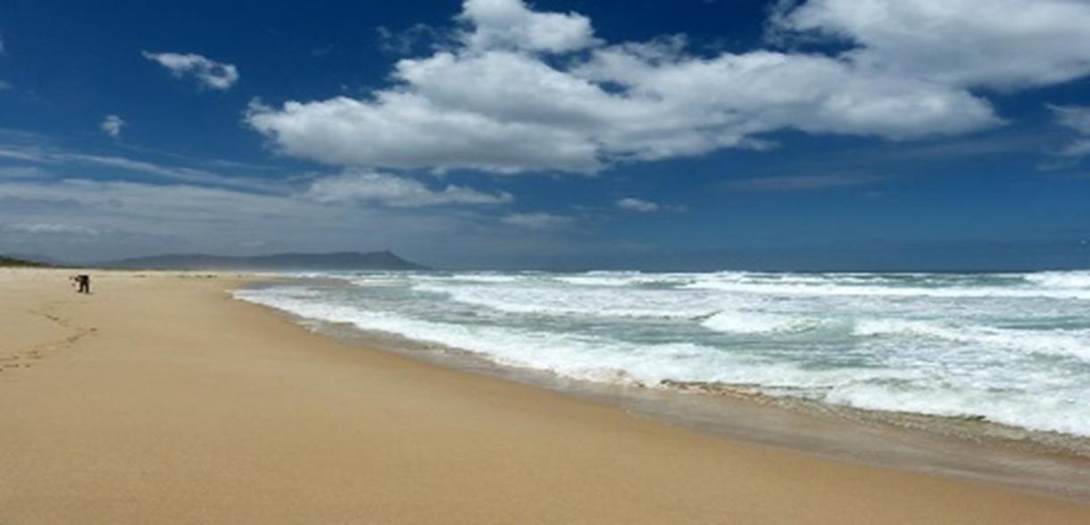 Kleinmond Lodge Bagian luar foto