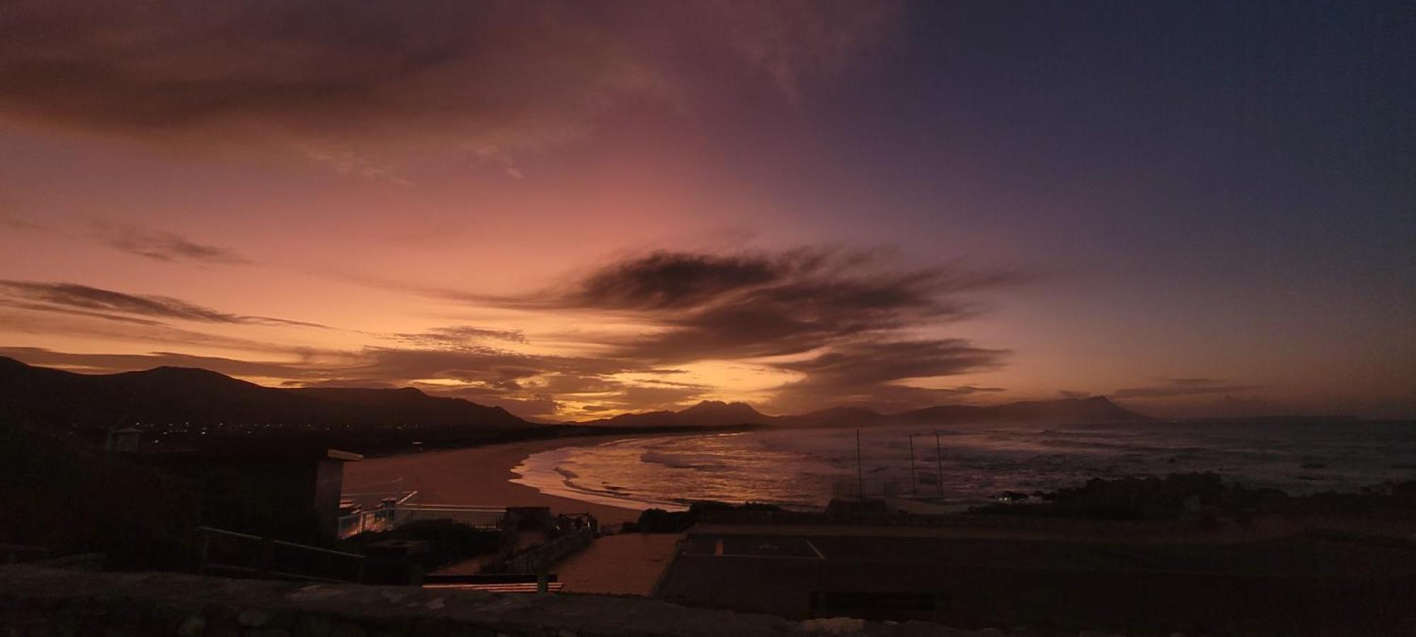 Kleinmond Lodge Bagian luar foto
