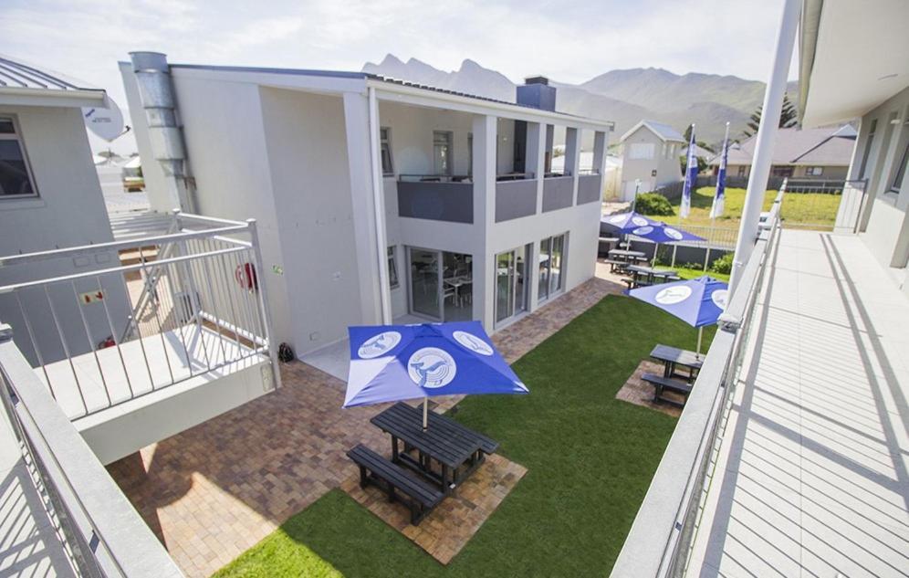 Kleinmond Lodge Bagian luar foto